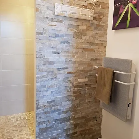 Les Appartements De Champagne Reims Exterior photo